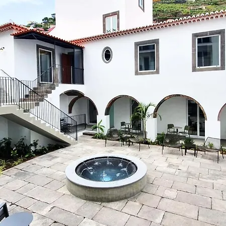 Pestana Fisherman Village Hotel Câmara de Lobos