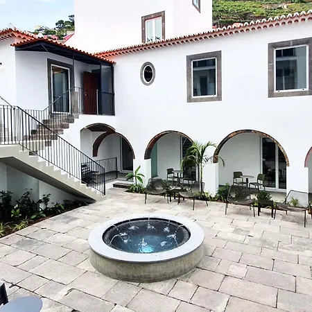 Pestana Fisherman Village Câmara de Lobos