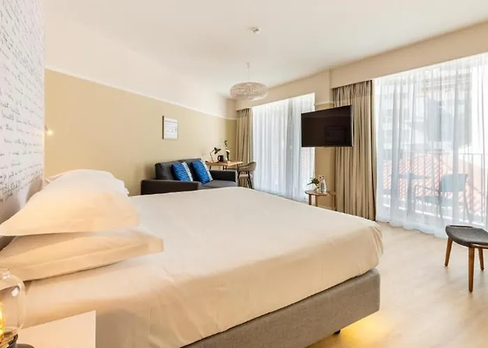 Pestana Fisherman Village 4* Câmara de Lobos