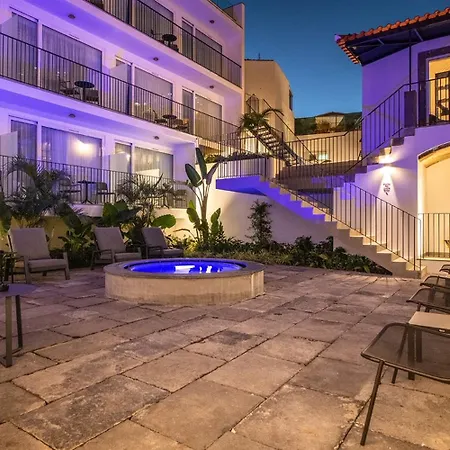 Pestana Fisherman Village Otel Câmara de Lobos