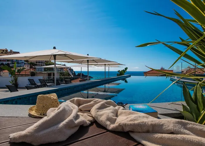 Pestana Fisherman Village Hotel 4*