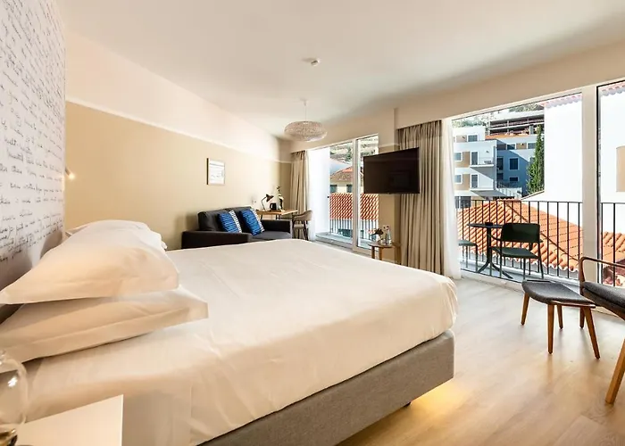 Pestana Fisherman Village 4* Câmara de Lobos